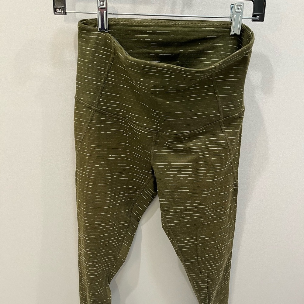 Zella Cropped Leggings